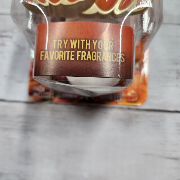 Air Wick Pumpkin Decor Clip + Scented Oil Warmer Plug In - Picture 3 of 4